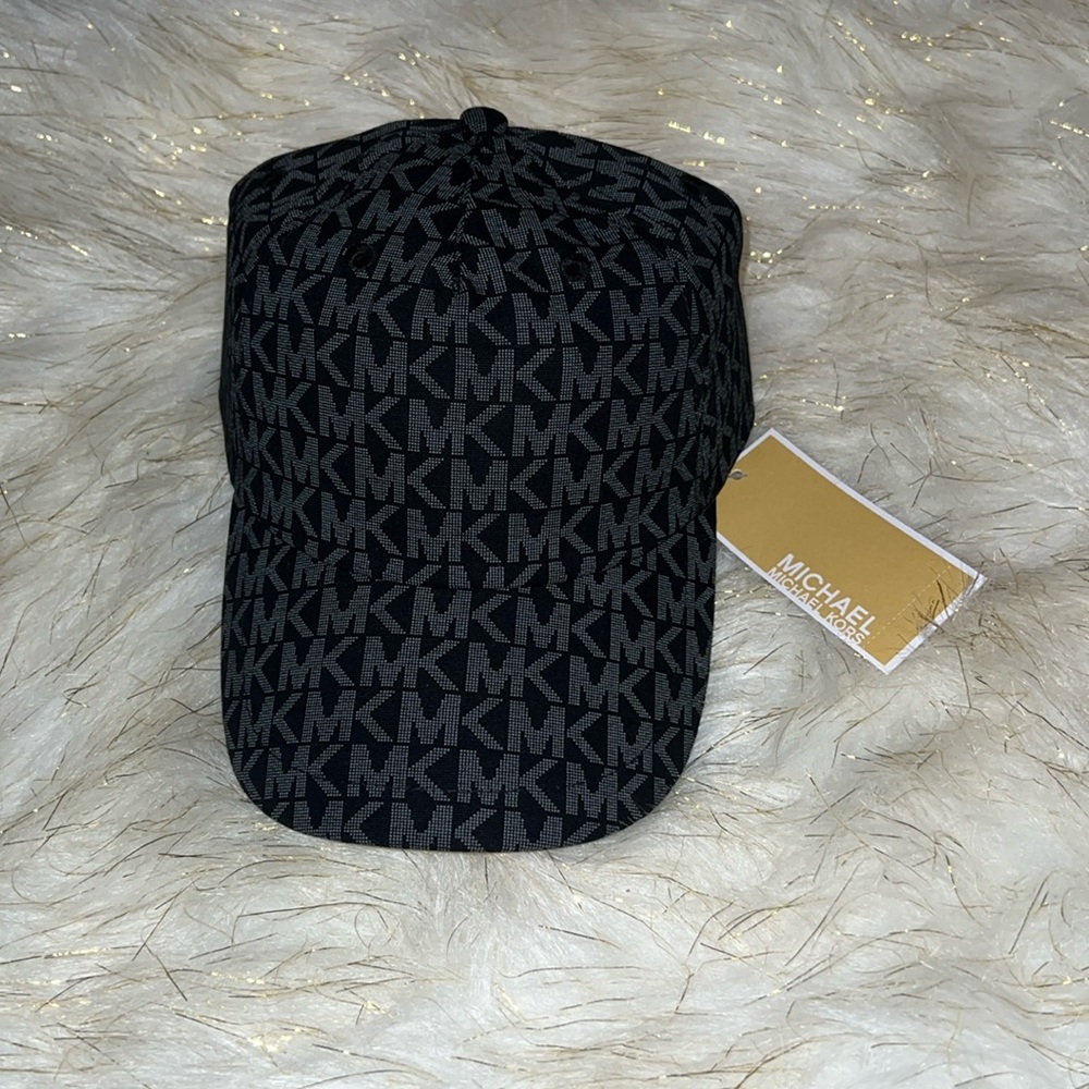 Michael Kors Monogram Baseball hat Color Black
